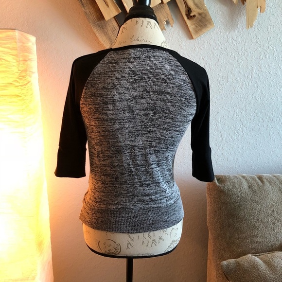 4[BCX] Gem detailed 3/4 sleeve black and grey top - Picture 6 of 7